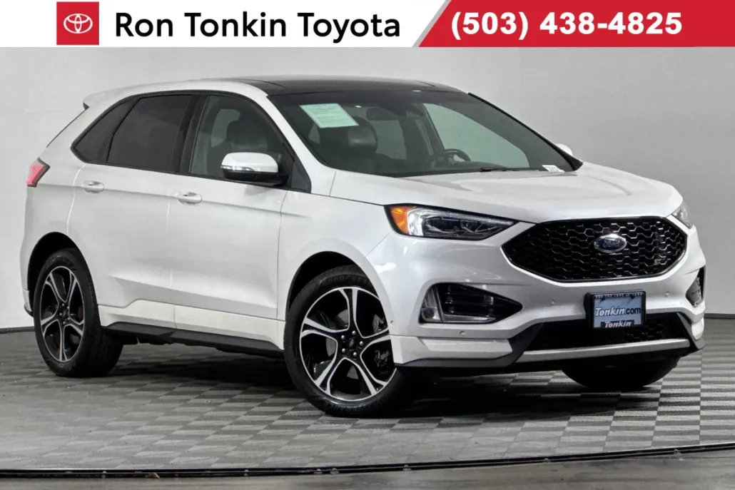 2019 Ford Edge ST photo 1