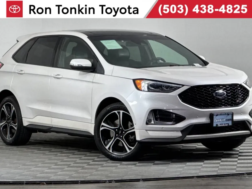 2019 Ford Edge ST photo 1