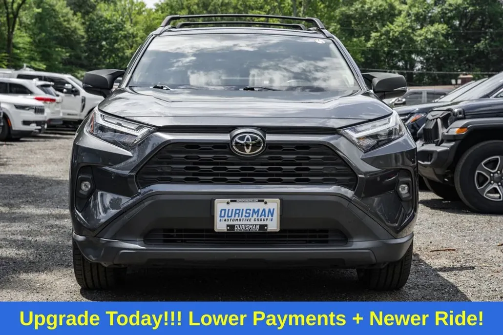 2022 Toyota RAV4 XLE Premium photo 1