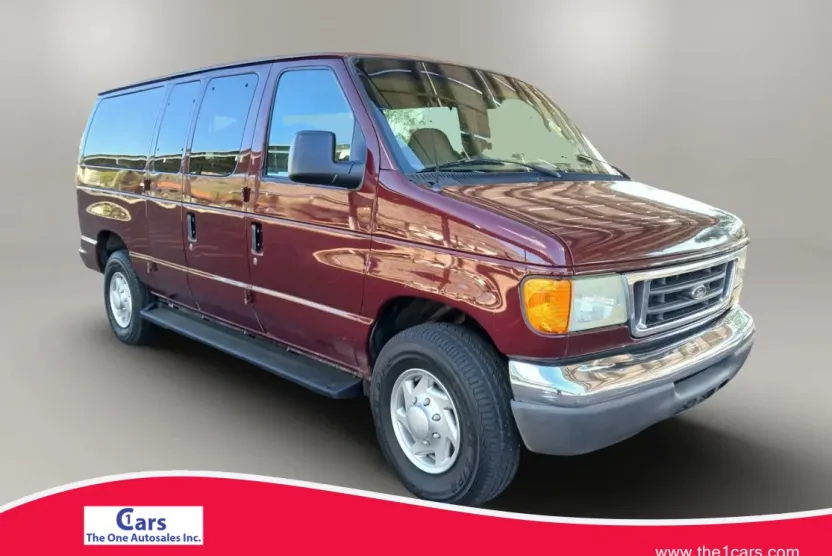 2007 Ford E-350 photo 1