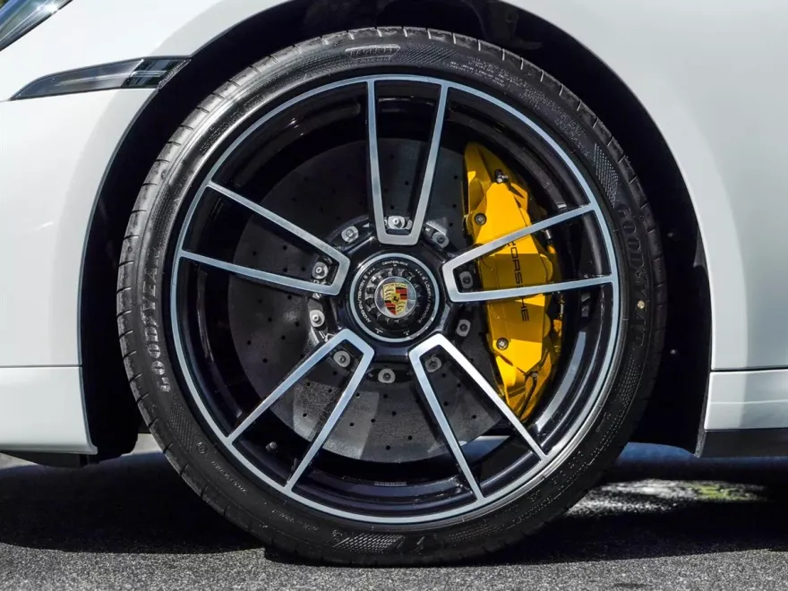 2022 Porsche 911 Turbo S photo 31