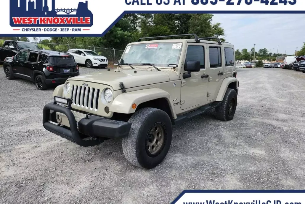 2017 Jeep Wrangler Unlimited Sahara photo 1