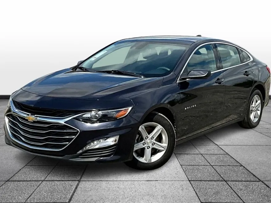 2023 Chevrolet Malibu 1LT photo 1