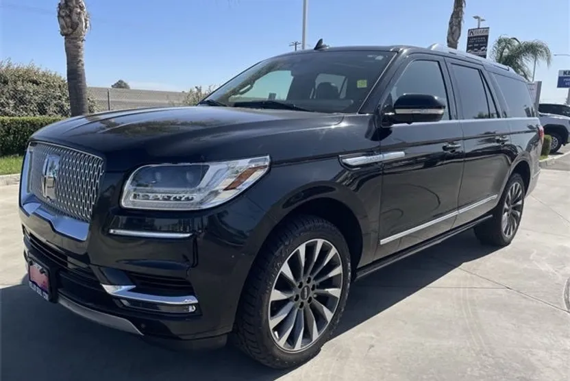 2021 Lincoln Navigator L Reserve photo 1