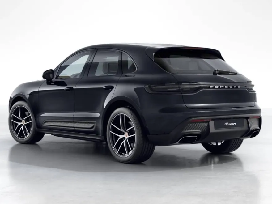2026 Porsche Macan T photo 1