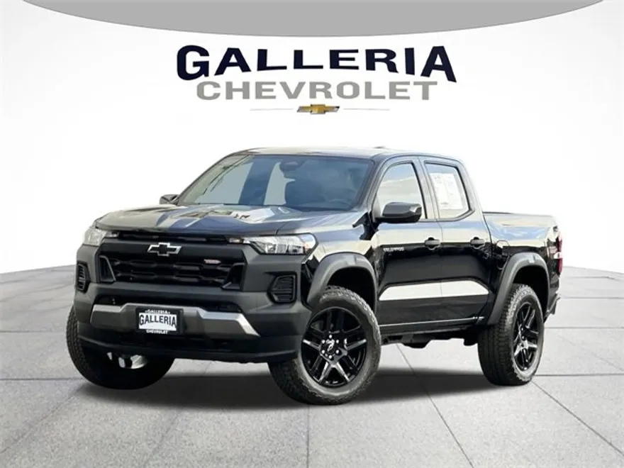 2025 Chevrolet Colorado Trail Boss photo 1