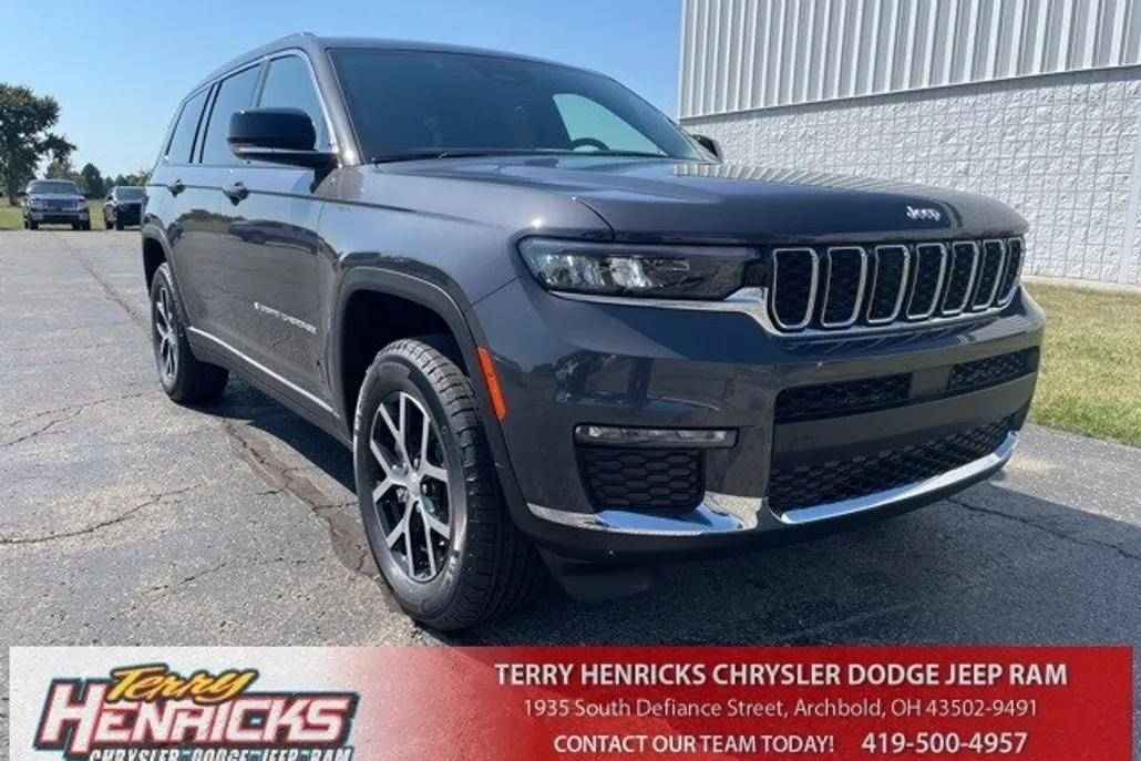 2025 Jeep Grand Cherokee Limited photo 1