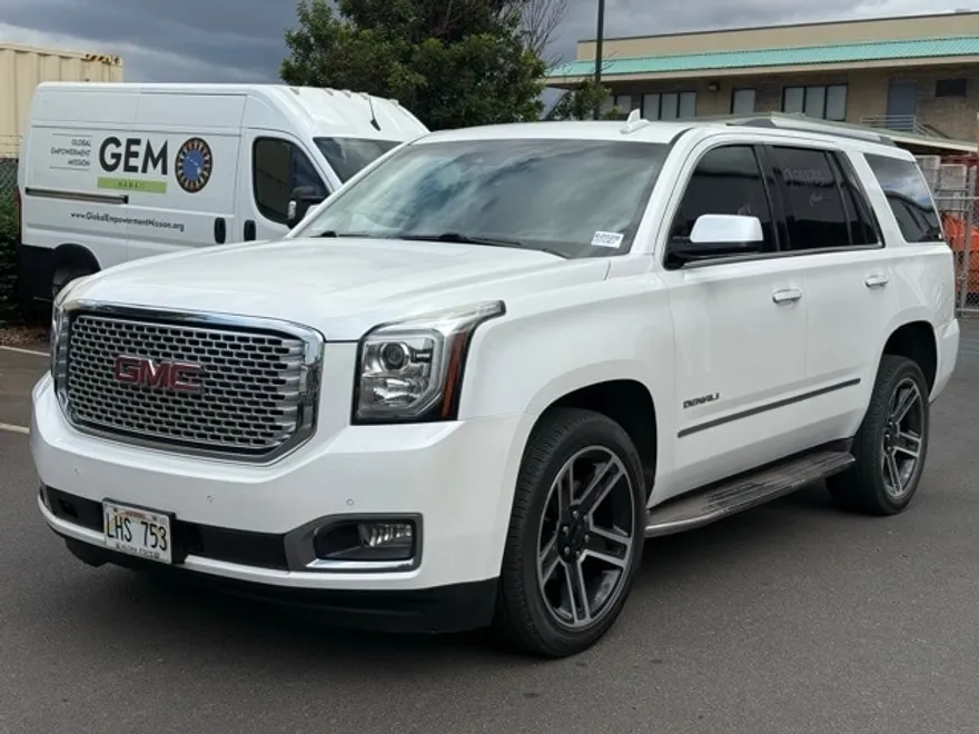 2017 Gmc Yukon Denali photo 1