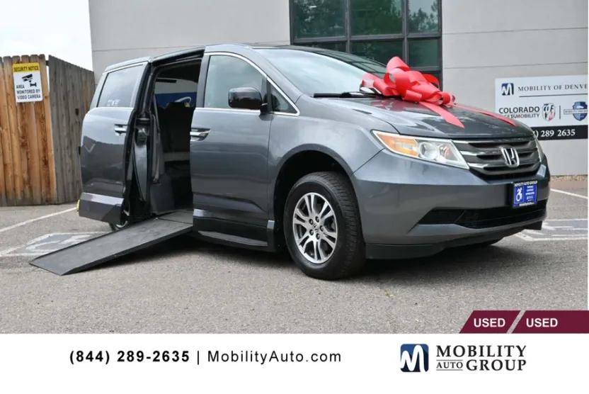 2012 Honda Odyssey EX-L photo 1