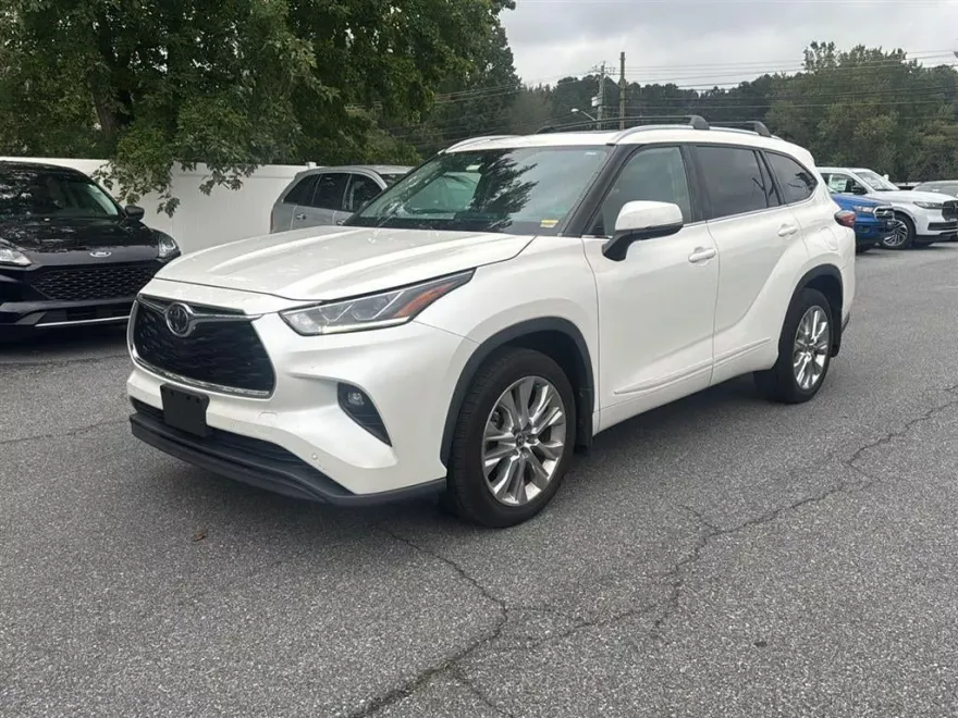 2020 Toyota Highlander Limited photo 1
