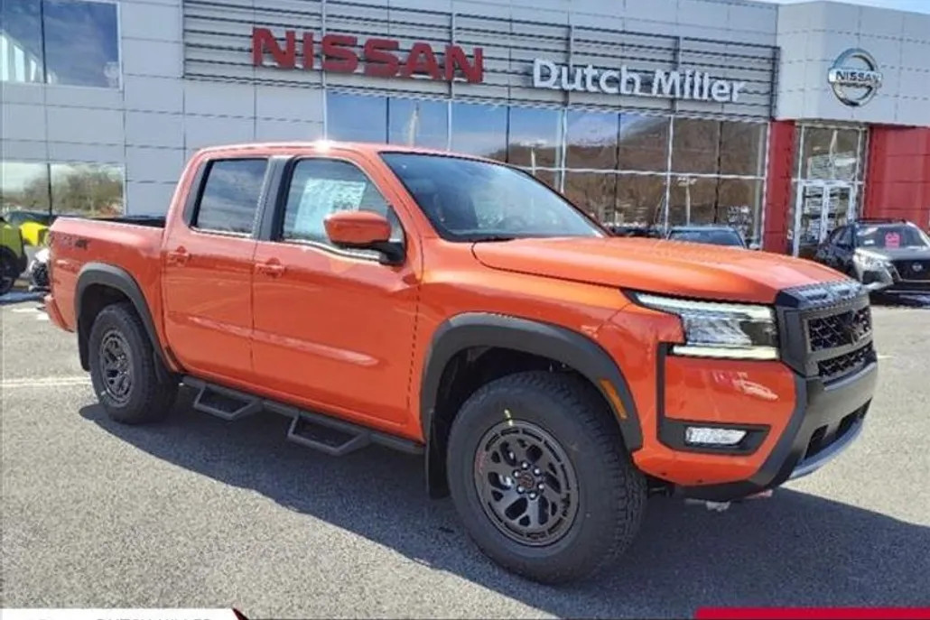 2025 Nissan Frontier PRO-4X photo 1