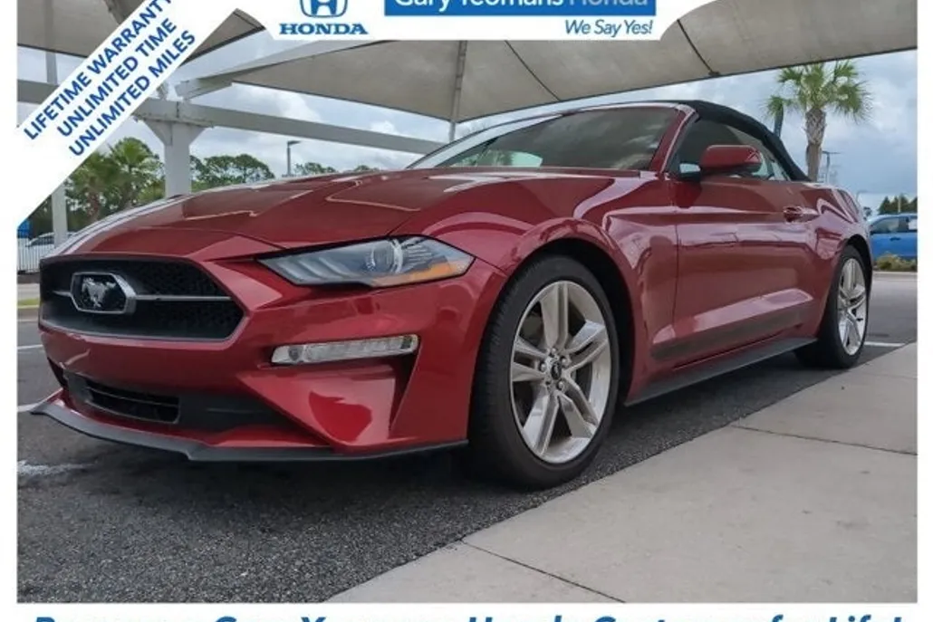 2021 Ford Mustang EcoBoost Premium photo 1