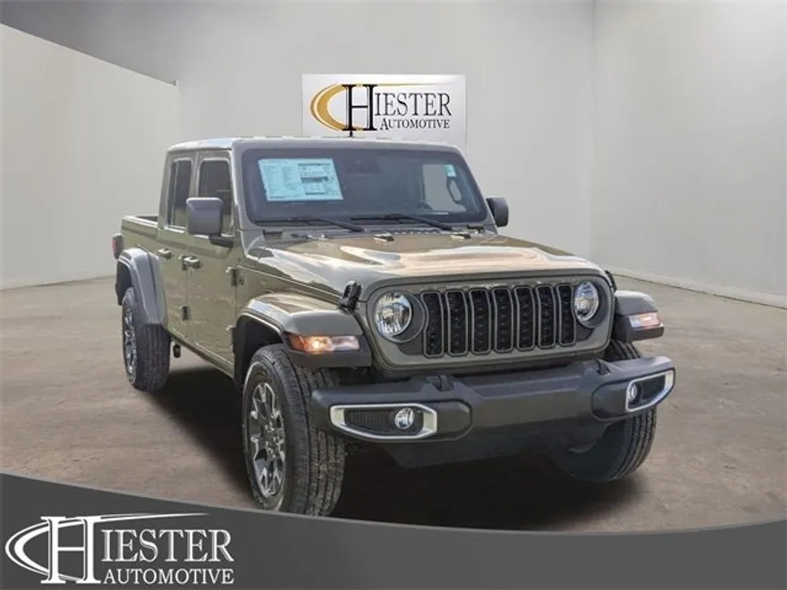 2025 Jeep Gladiator Sport S photo 1