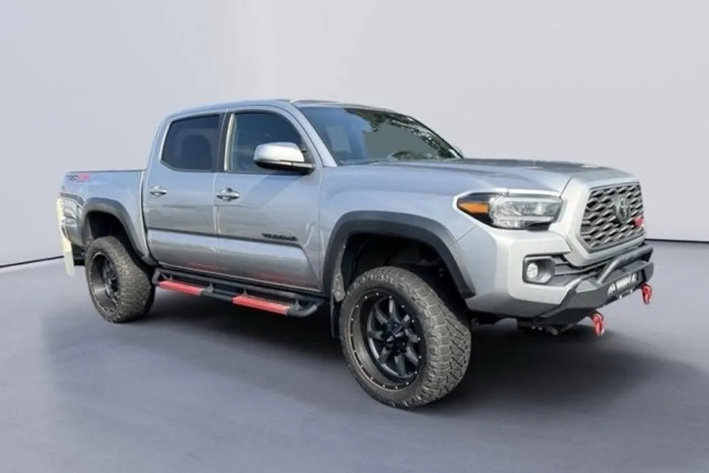 2021 Toyota Tacoma TRD Off-Road V6 photo 1