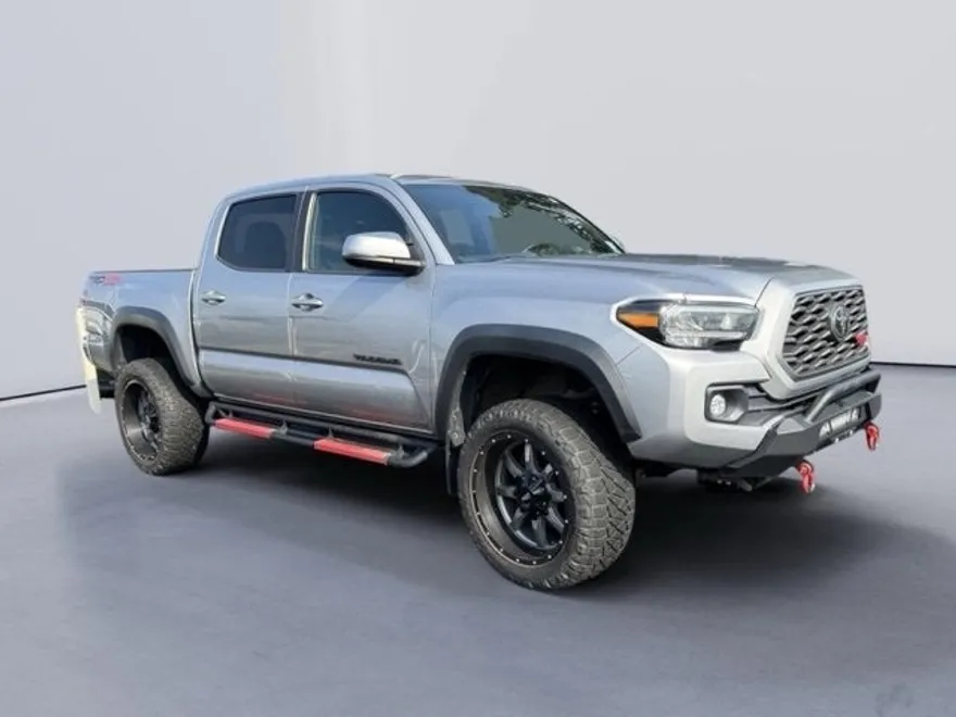2021 Toyota Tacoma TRD Off-Road V6 photo 1