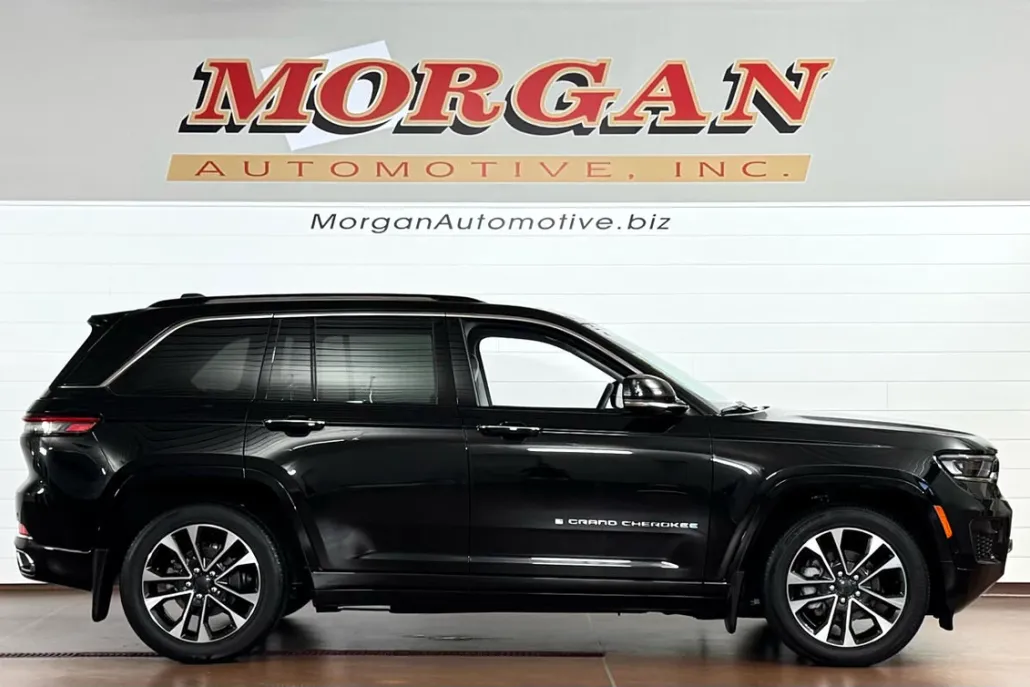 2022 Jeep Grand Cherokee Overland photo 1