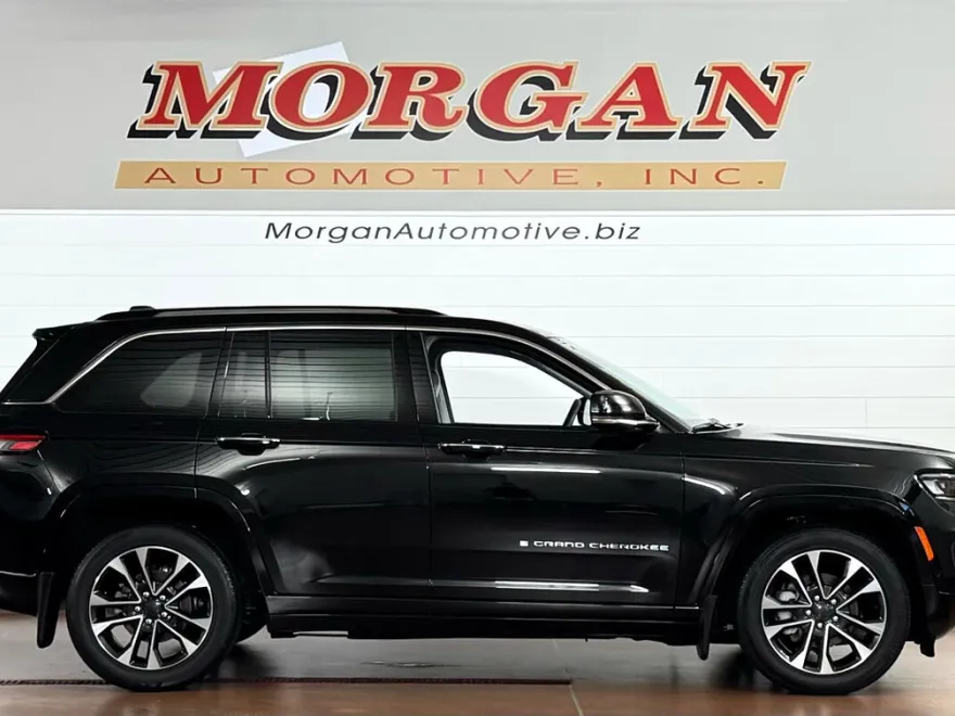 2022 Jeep Grand Cherokee Overland photo 1
