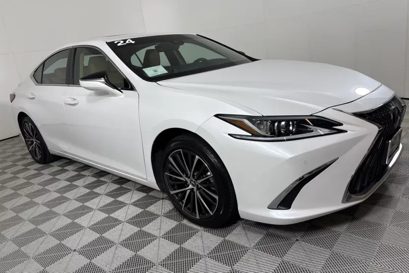2024 Lexus ES 300h Premium photo 1
