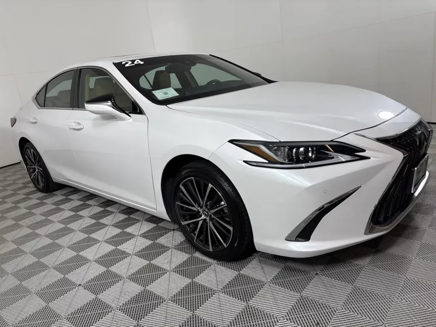 2024 Lexus ES 300h Premium photo 1