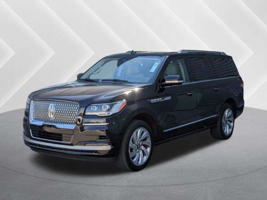2024 Lincoln Navigator L Reserve photo 1