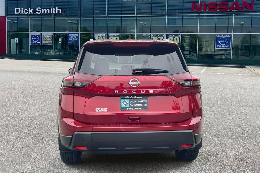 2026 Nissan Rogue SV photo 1