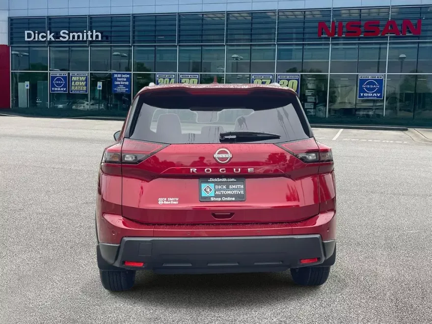 2026 Nissan Rogue SV photo 1