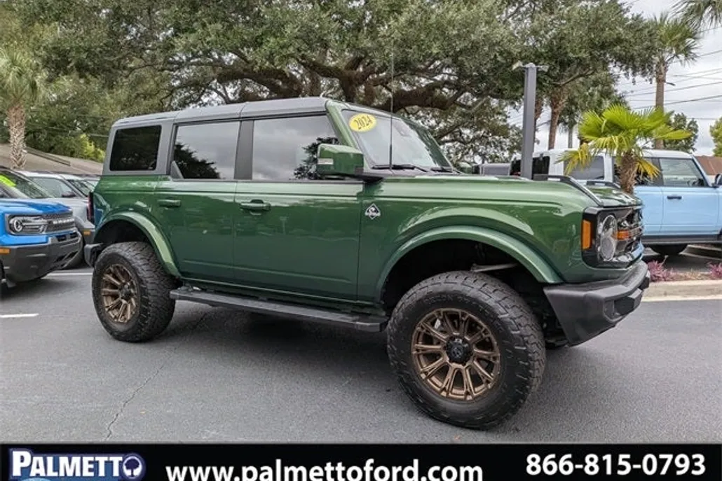 2024 Ford Bronco Outer Banks photo 1