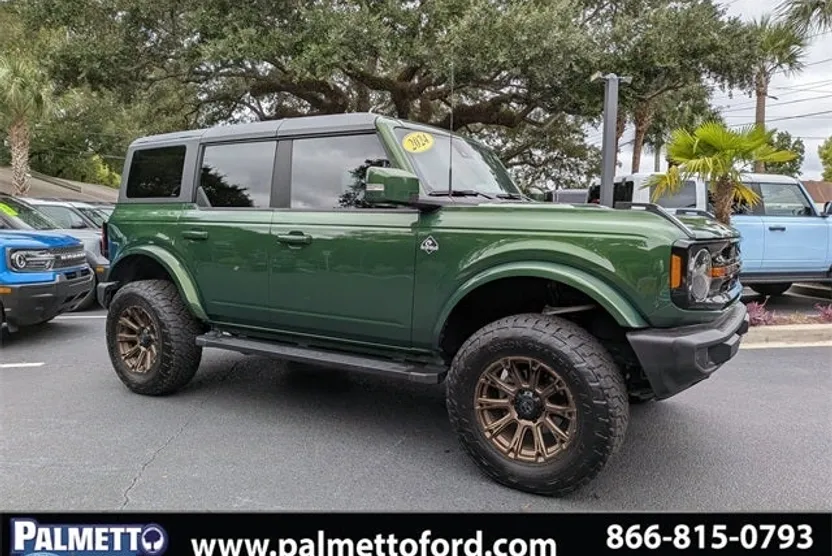 2024 Ford Bronco Outer Banks photo 1