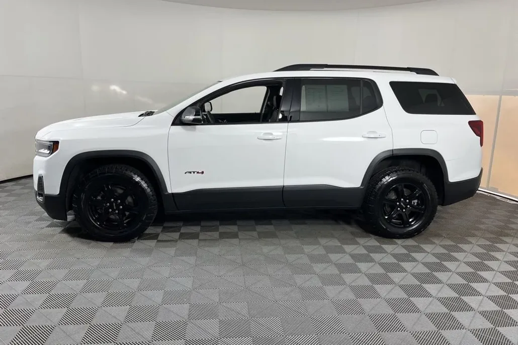 2023 Gmc Acadia AT4 photo 1
