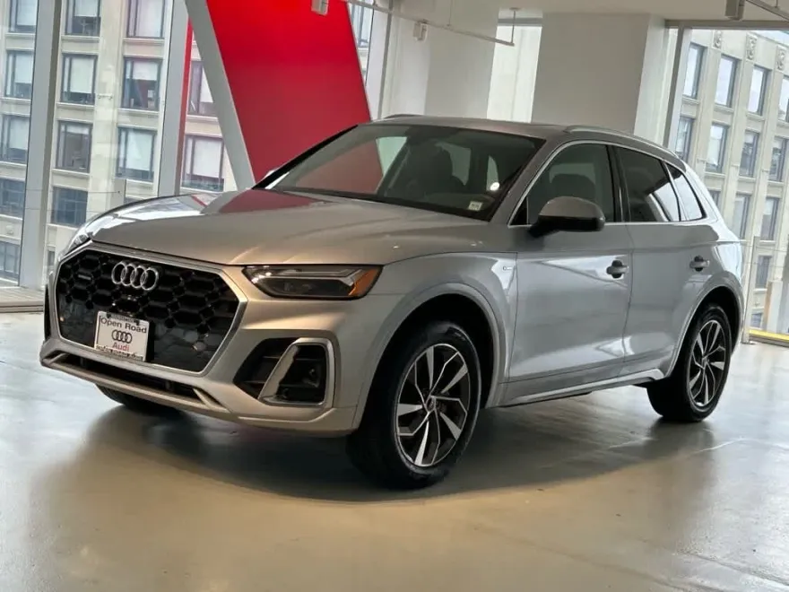 2023 Audi Q5 S line Premium 45 TFSI photo 1