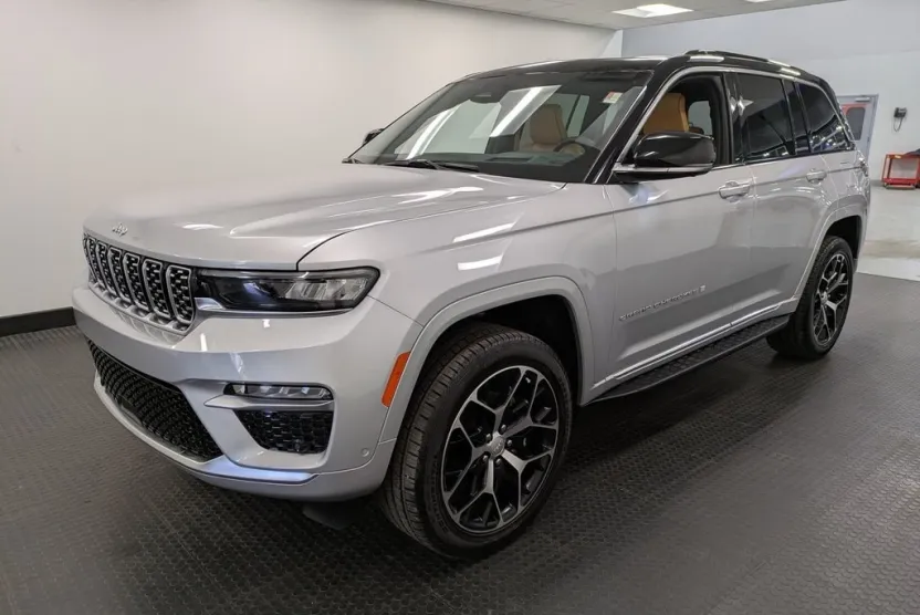2024 Jeep Grand Cherokee Summit Reserve photo 1