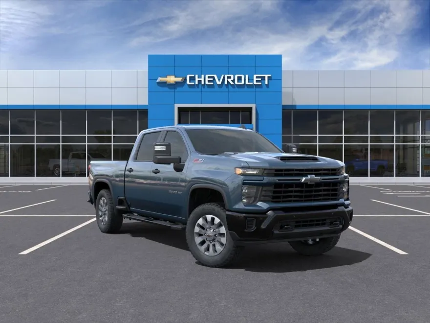 2025 Chevrolet Silverado 2500HD Custom photo 1