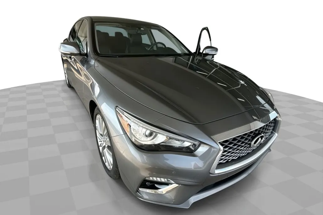 2022 Infiniti Q50 LUXE AWD photo 1