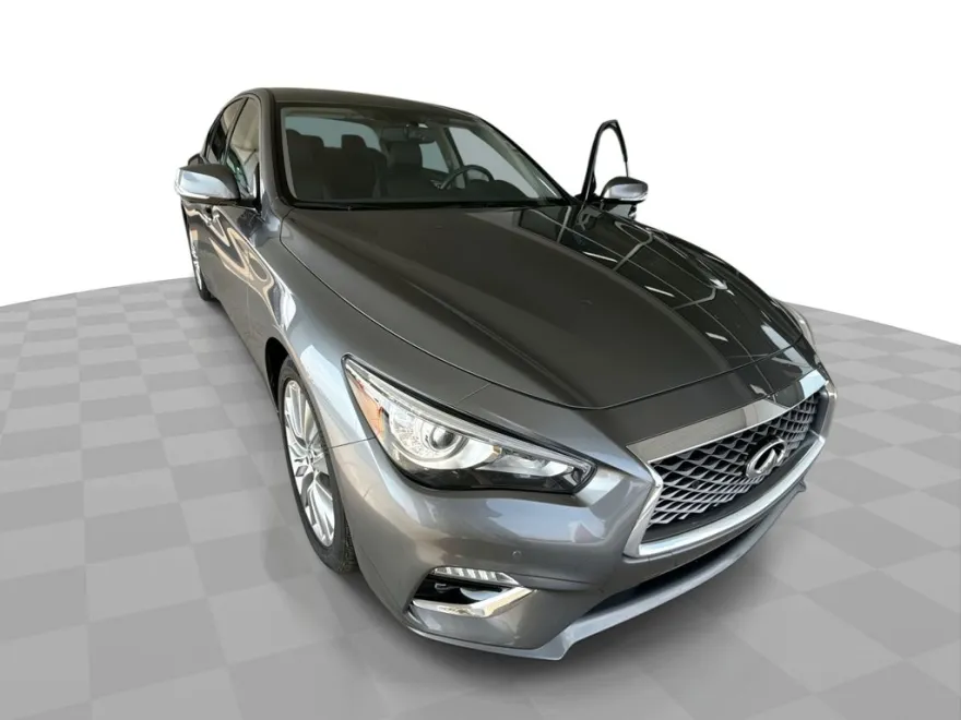 2022 Infiniti Q50 LUXE AWD photo 1