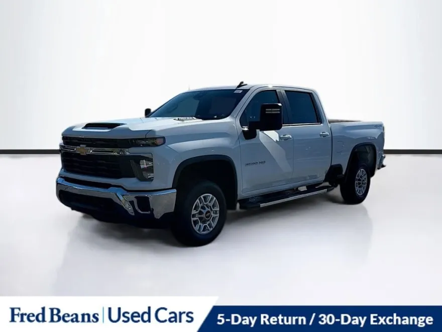 2024 Chevrolet Silverado 2500HD LT photo 1