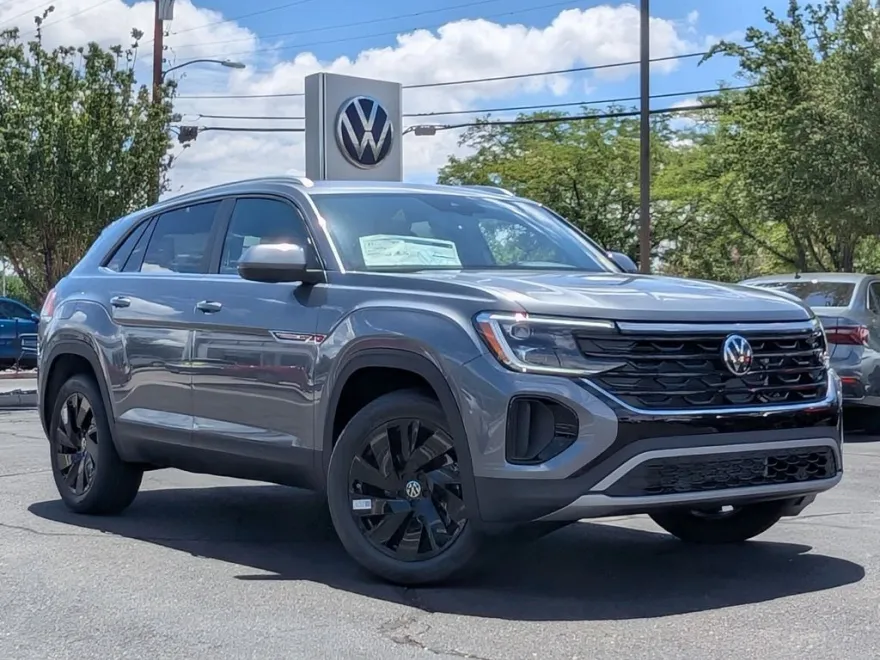 2025 Volkswagen Atlas Cross Sport SE Technology photo 1