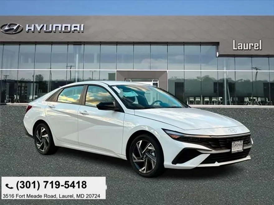 2025 Hyundai Elantra SEL Sport photo 1