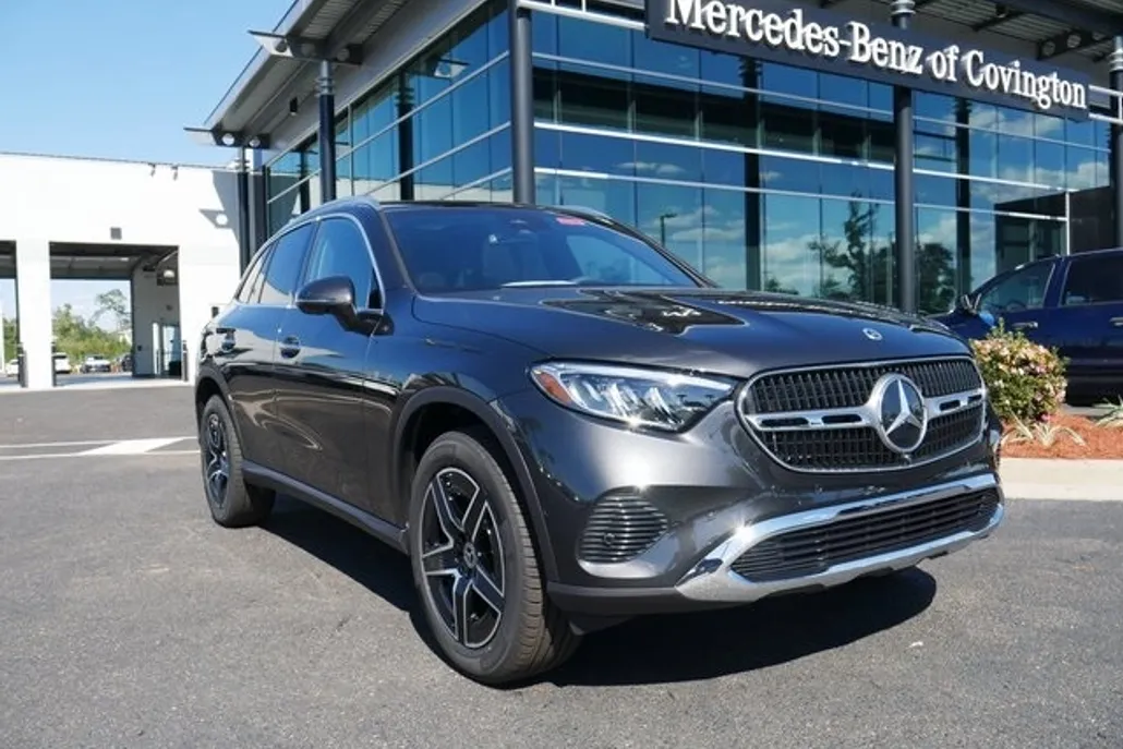 2026 Mercedes Benz GLC 300 photo 1