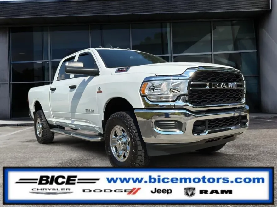 2022 Ram 3500 Tradesman photo 1