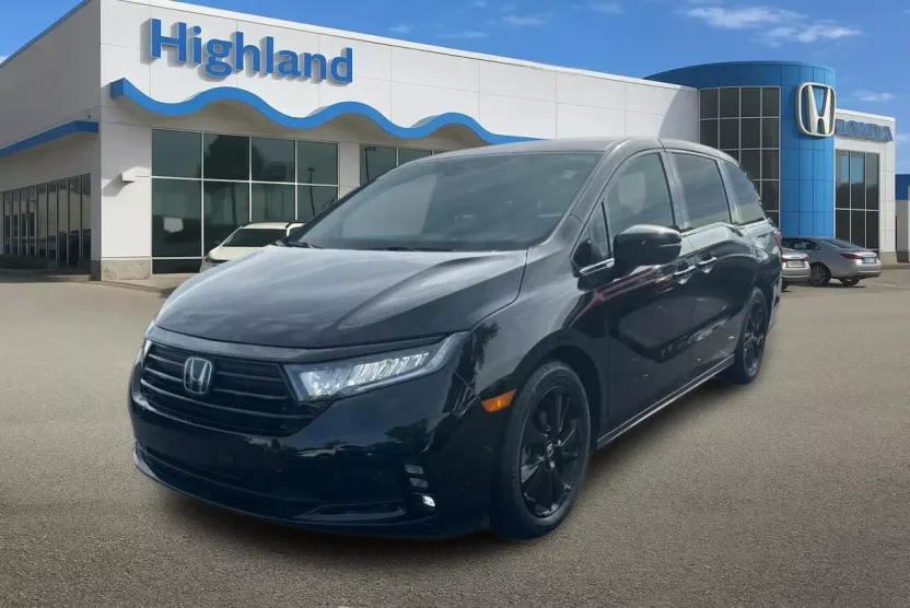 2023 Honda Odyssey Sport photo 1