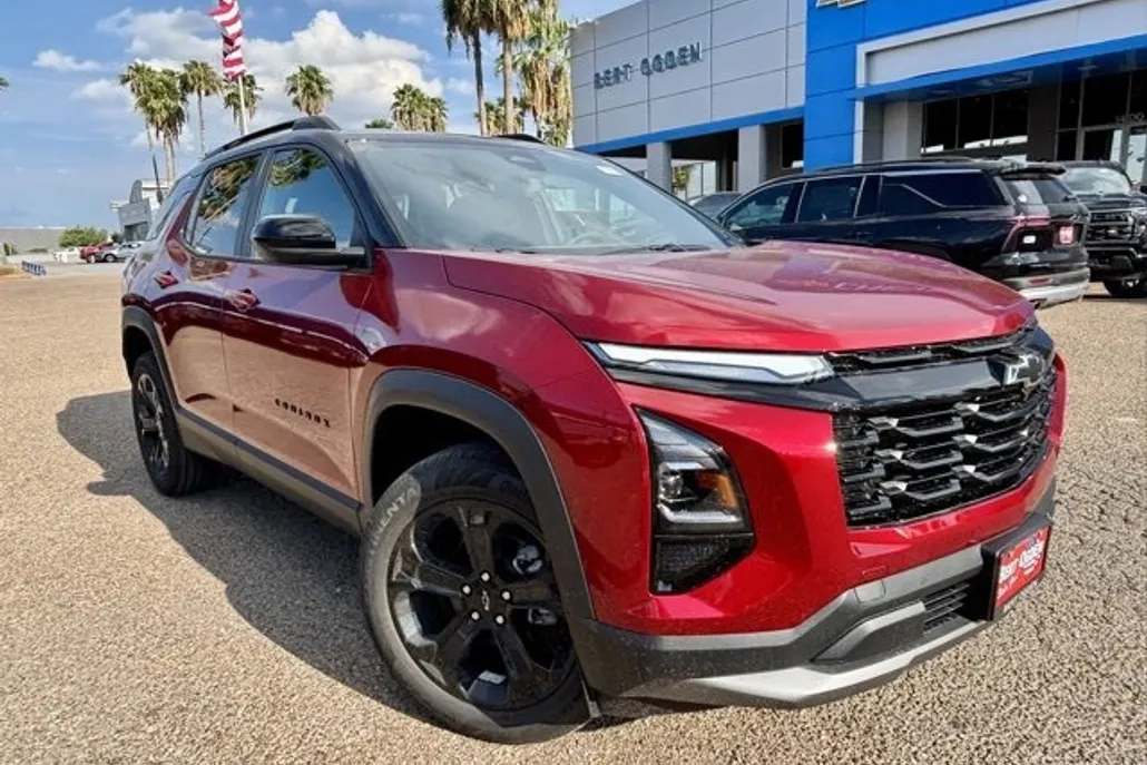 2026 Chevrolet Equinox LT photo 1
