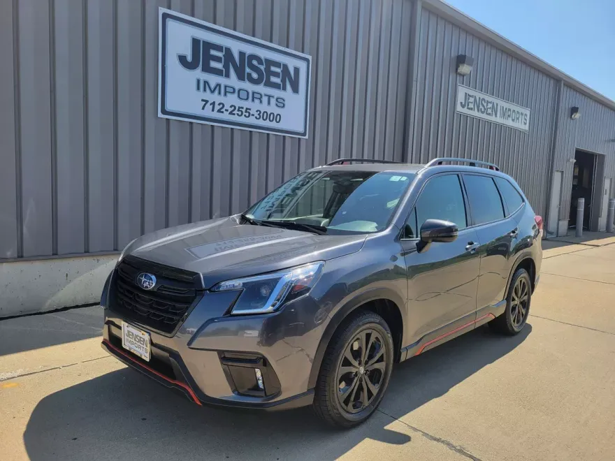 2023 Subaru Forester Sport photo 1