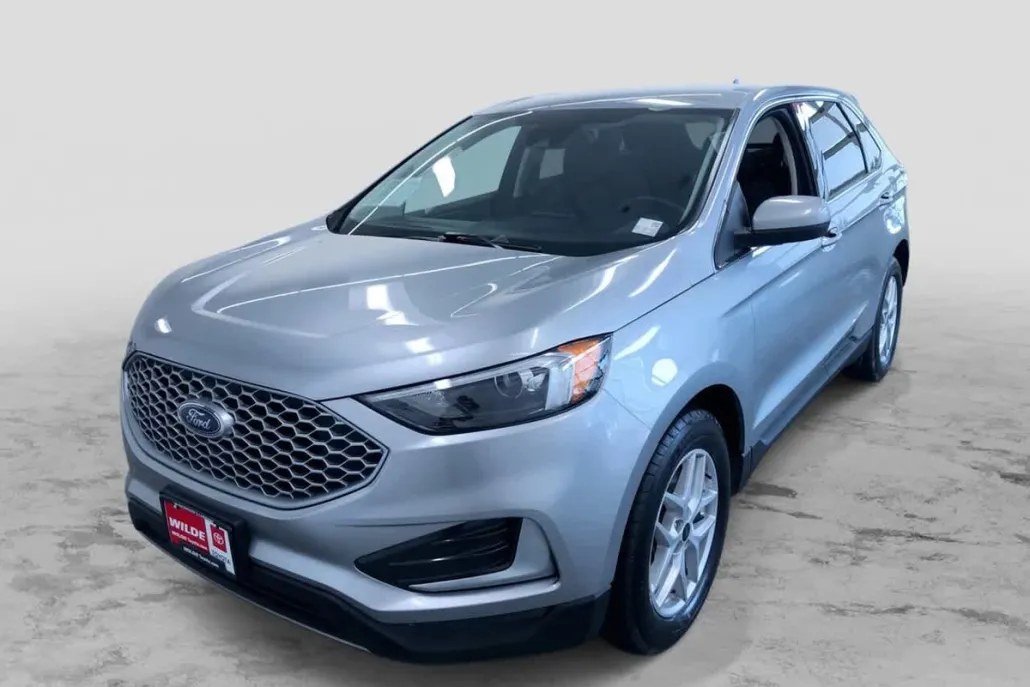 2024 Ford Edge SEL photo 1