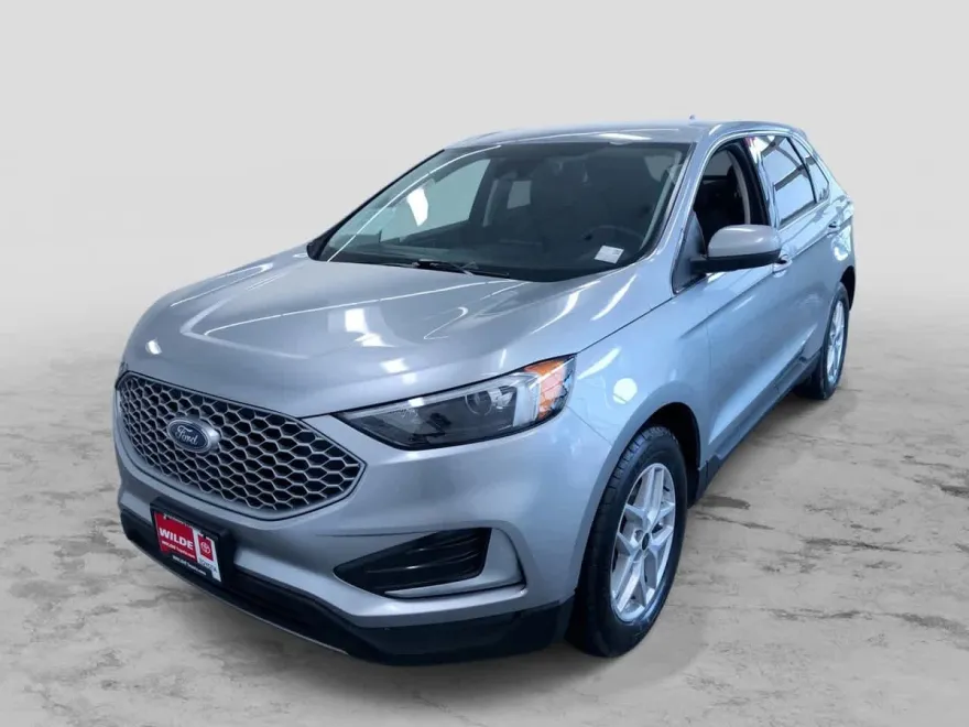 2024 Ford Edge SEL photo 1