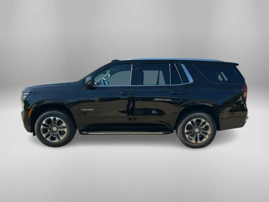 2025 Chevrolet Tahoe LS photo 1