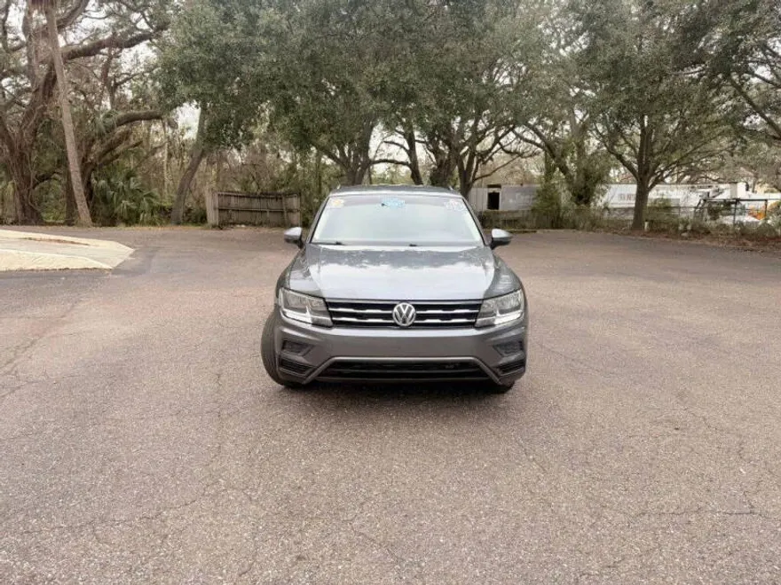 2018 Volkswagen Tiguan S photo 1