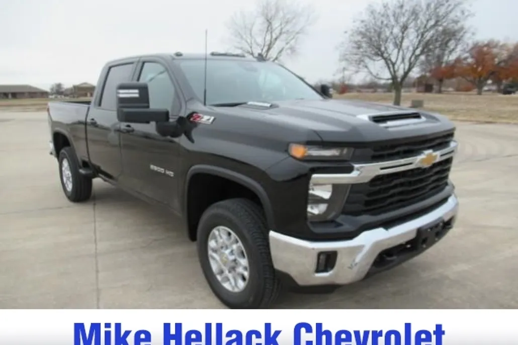 2025 Chevrolet Silverado 2500HD LT photo 1