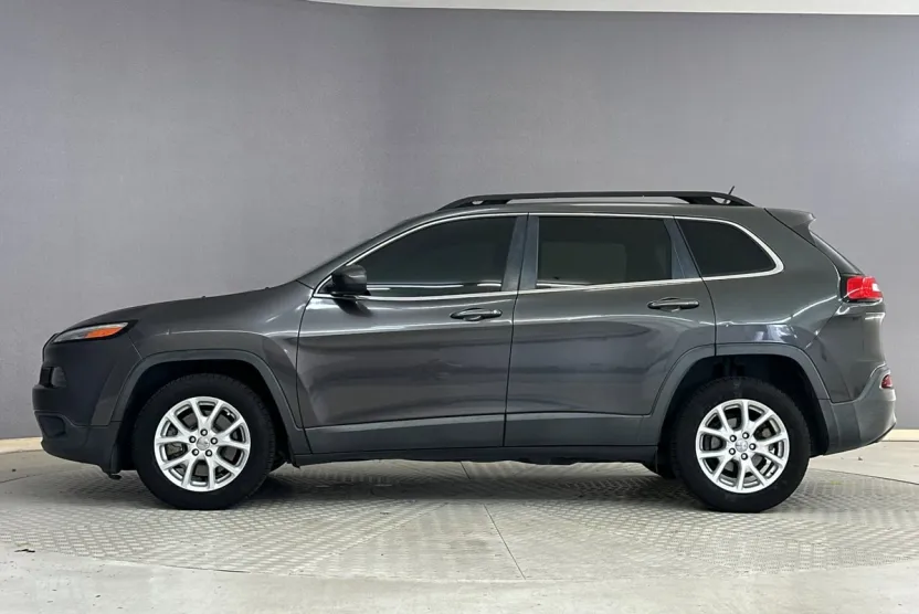 2015 Jeep Cherokee Latitude photo 1