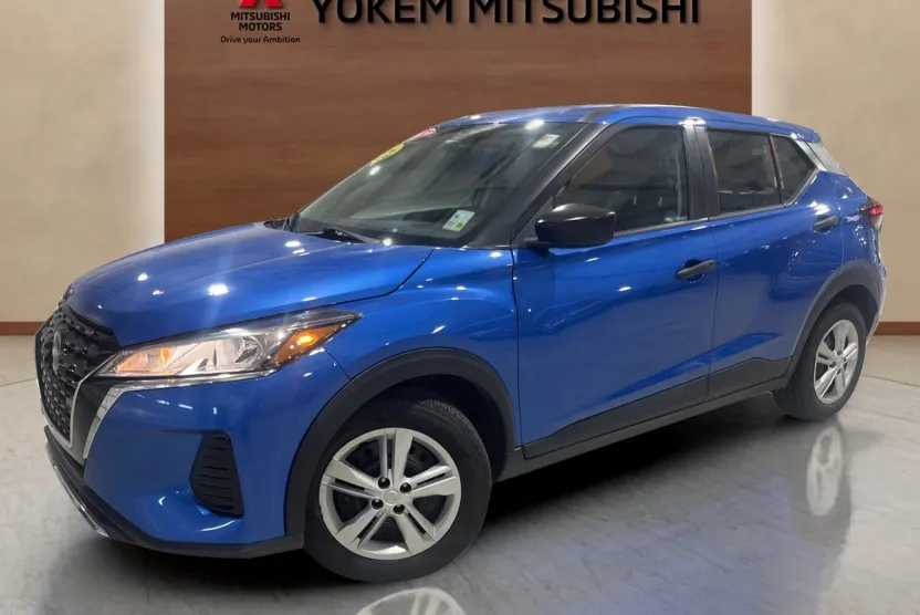 2022 Nissan Kicks S photo 1