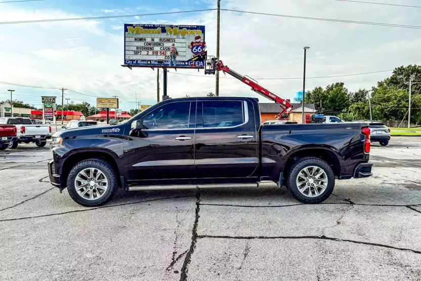 2019 Chevrolet Silverado 1500 High Country Sport photo 1